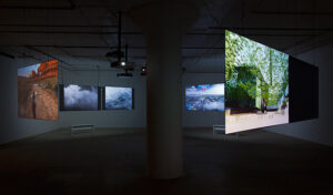 Akrylowy ekran projekcyjny